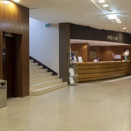 Carcavelos Beach Hotel 4*