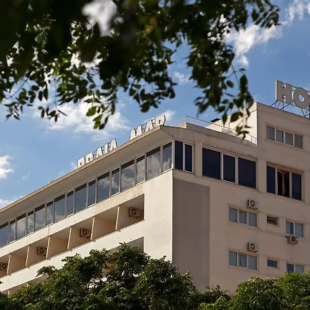 Carcavelos Beach Hotel 4*