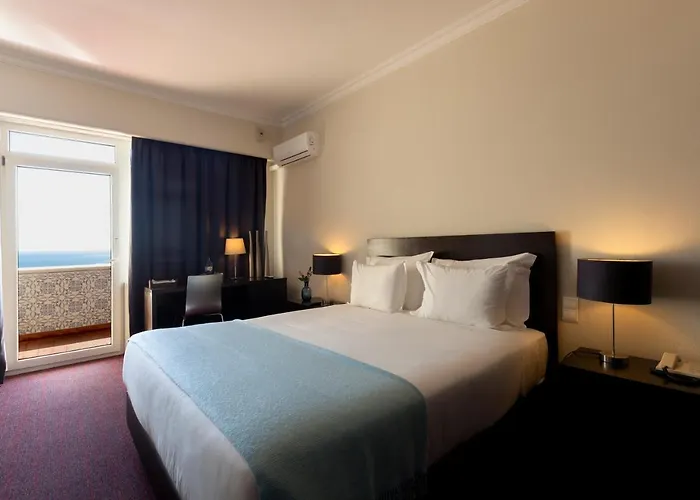 Carcavelos Beach Hotel Szálloda 4*