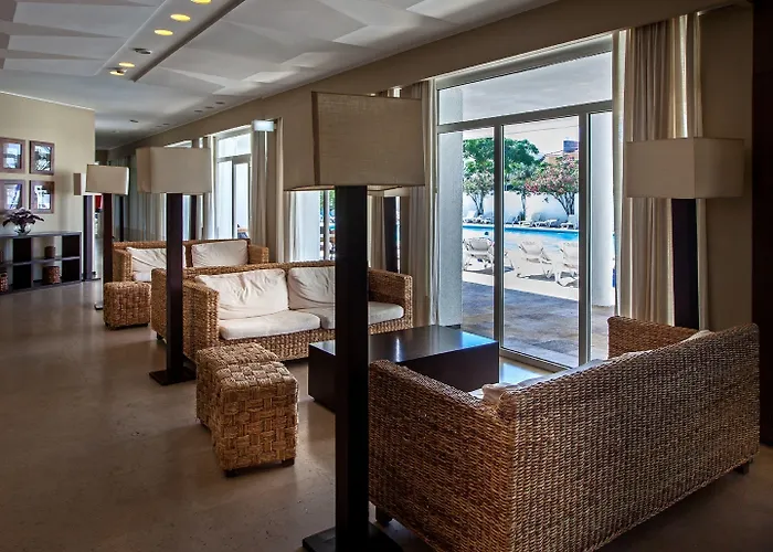 Carcavelos Beach Hotel Szálloda