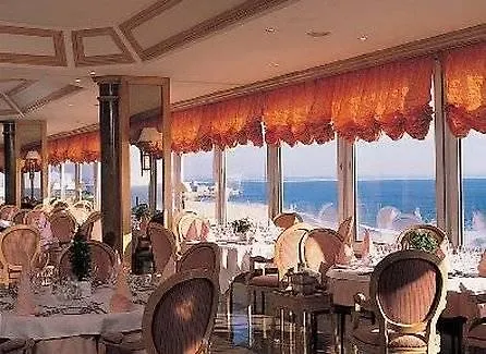 מלון Carcavelos Beach Hotel קרקבלוס