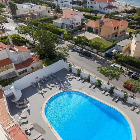 Carcavelos Beach Hotel
