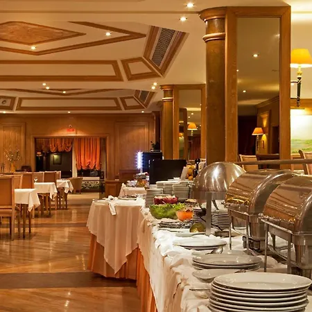 Carcavelos Beach Hotel קרקבלוס