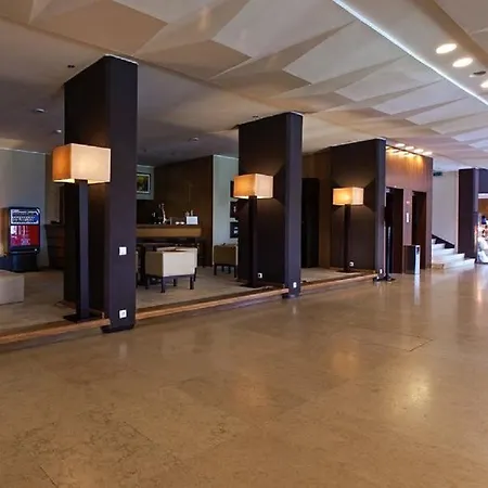 Hotel Carcavelos Beach Hotel 4*