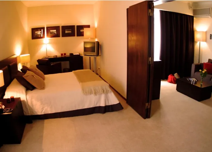 Carcavelos Beach Hotel Hotel 4*