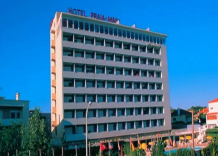 Carcavelos Beach Hotel